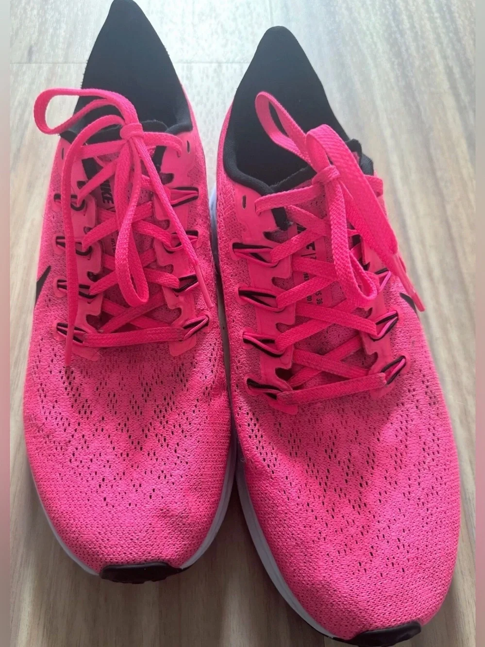 Nike Air Zoom Pegasus 36 Hyper Pink Running Shoes Women's Sz 8 AQ2210-600